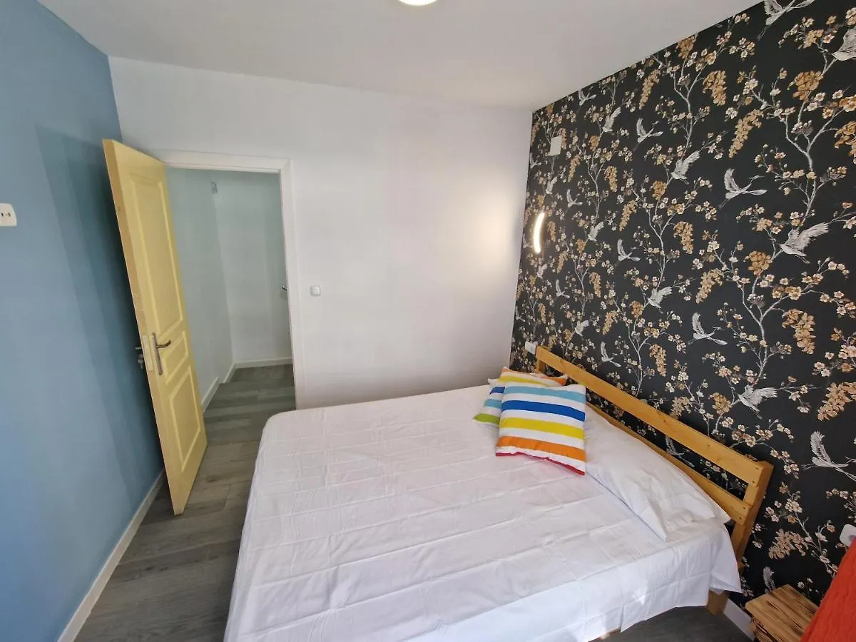 Casa Neptuno Para 10 Personas Solarium Patio Privado Con Bbq, Y Aire Acondicionado Empuriabrava