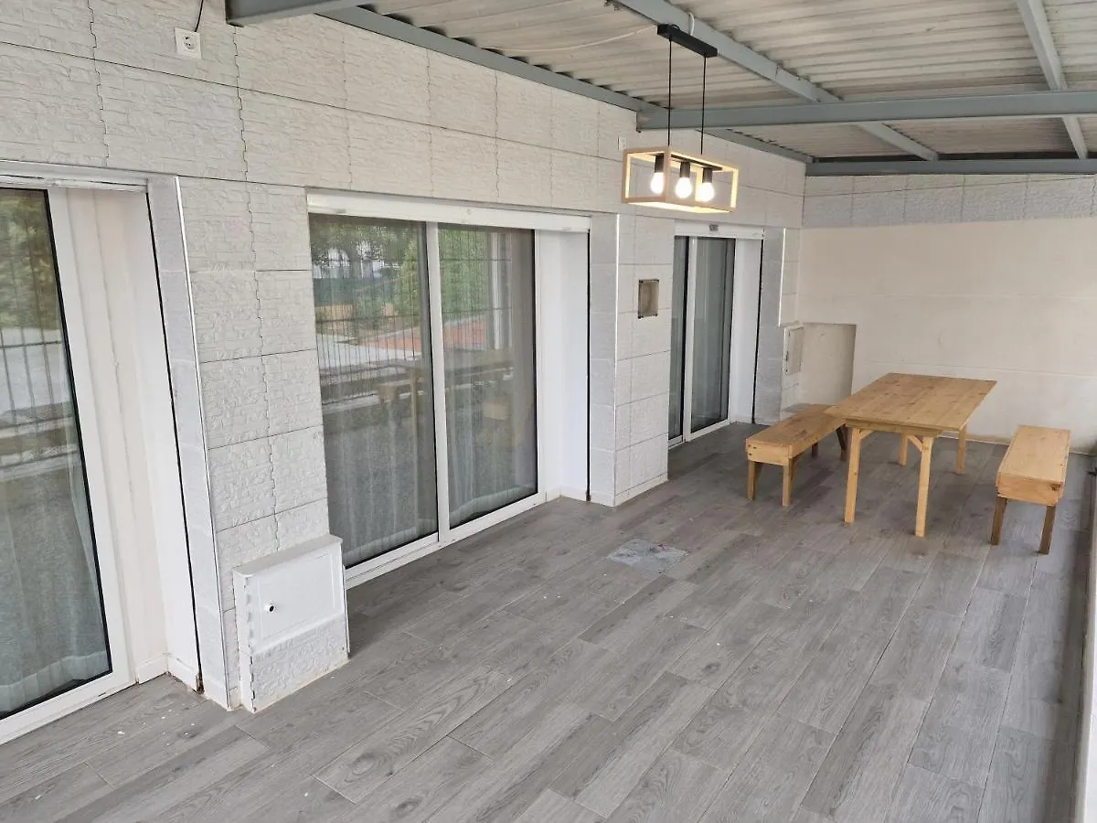 Holiday home Casa Neptuno Para 10 Personas Solarium Patio Privado Con Bbq, Y Aire Acondicionado Empuriabrava