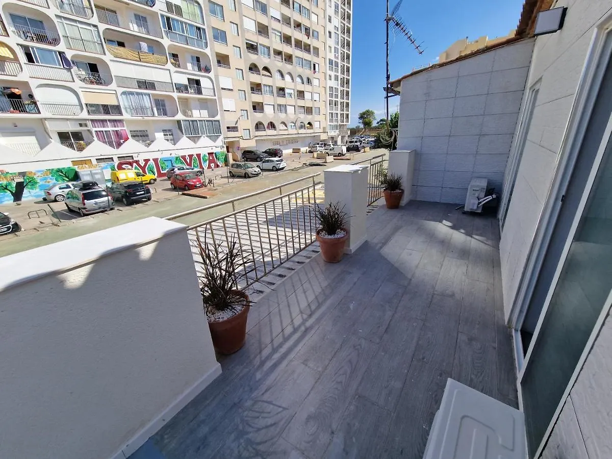 Casa Neptuno Para 10 Personas Solarium Patio Privado Con Bbq, Y Aire Acondicionado Empuriabrava Holiday home