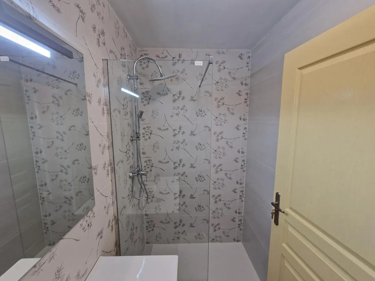 Casa Neptuno Para 10 Personas Solarium Patio Privado Con Bbq, Y Aire Acondicionado Empuriabrava