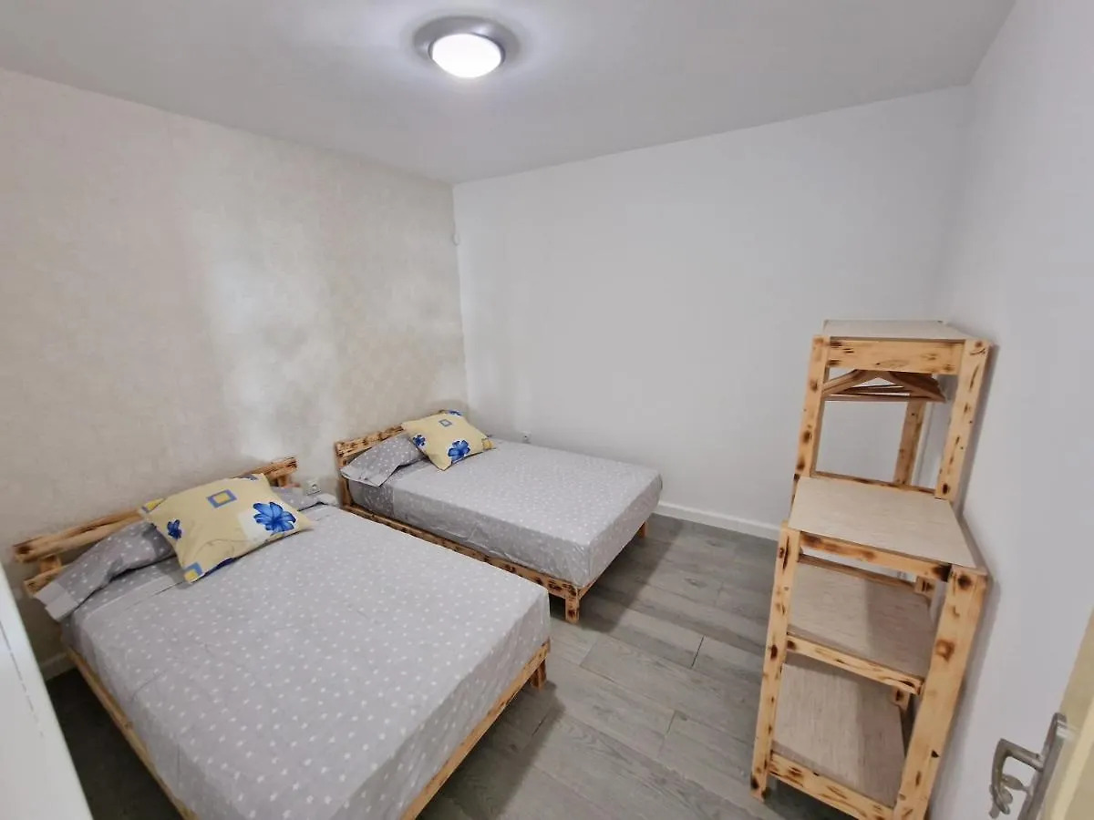 Holiday home Casa Neptuno Para 10 Personas Solarium Patio Privado Con Bbq, Y Aire Acondicionado Empuriabrava Spain